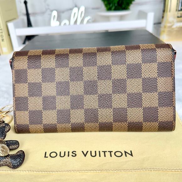 Louis Vuitton Damier Ebene Sarah Wallet or Crossbody - Picture 4 of 16